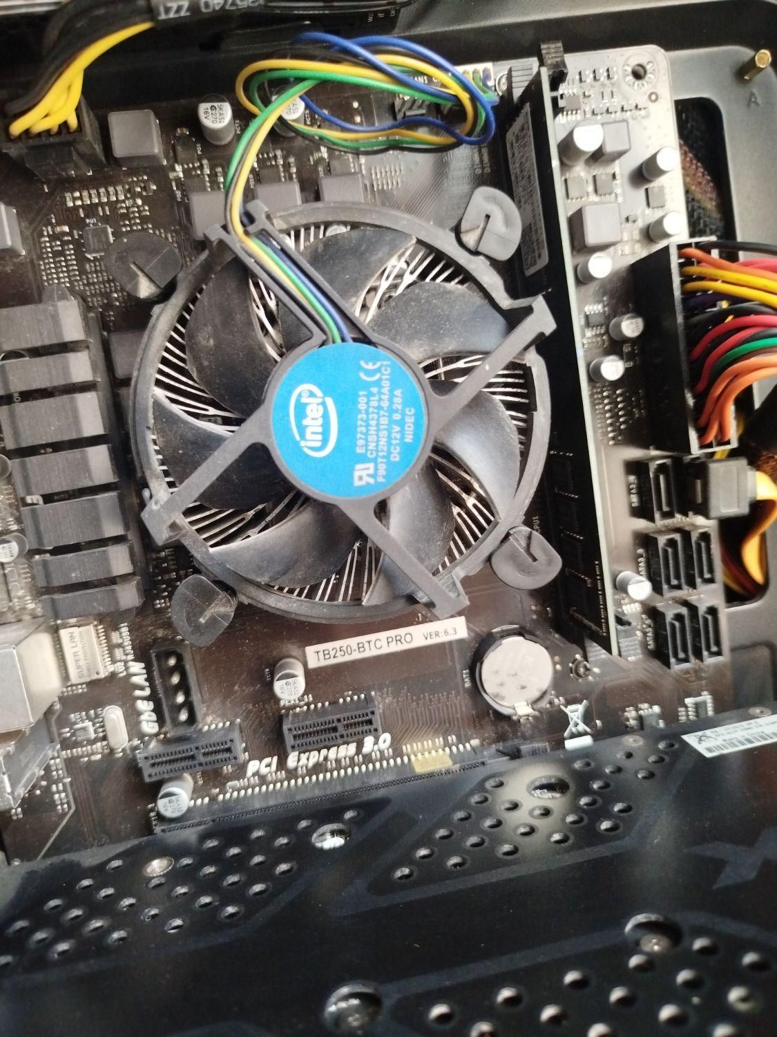 کیس گیمینگ i5 6500 rx580|رایانه رومیزی|قم, بیست متری ولیعصر|دیوار