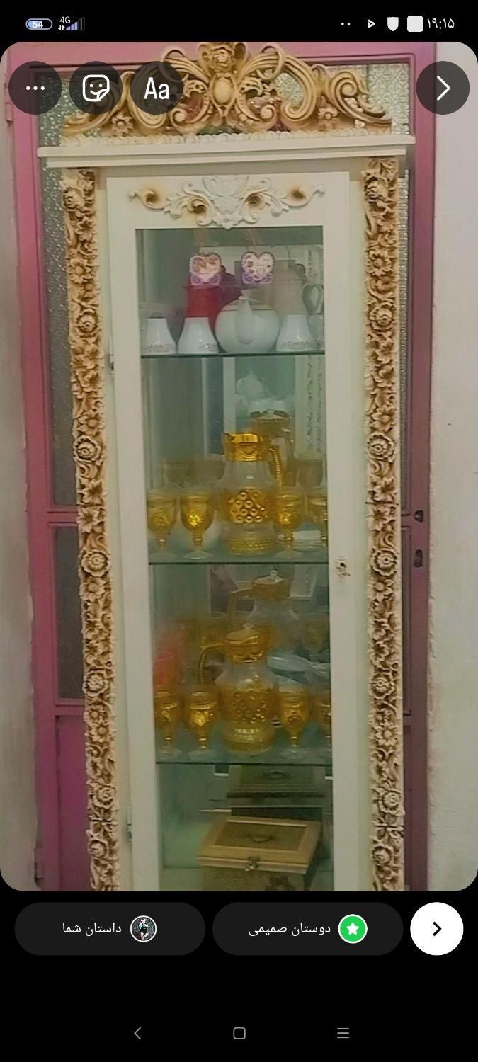 یک عدد بوفه و یک عدد ساعت باهم دگه دو ملیون پونصد|بوفه، ویترین، کنسول|میناب, |دیوار
