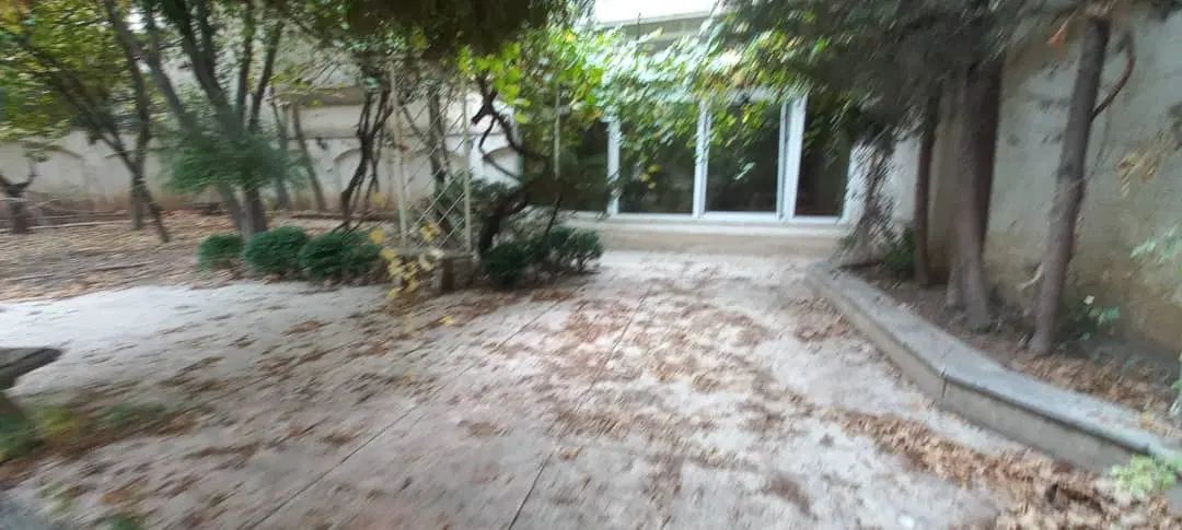 ویلای سه طبقه ۸۰۰ متری نیاوران|اجارهٔ خانه و ویلا|تهران, جماران (نیاوران)|دیوار