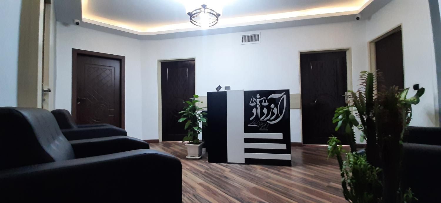 اجاره ساعتی اتاق‌های مبله دفتر وکالت به وکیل|اجارهٔ کوتاه‌مدت دفتر کار و فضای آموزشی|کرج, برغان|دیوار