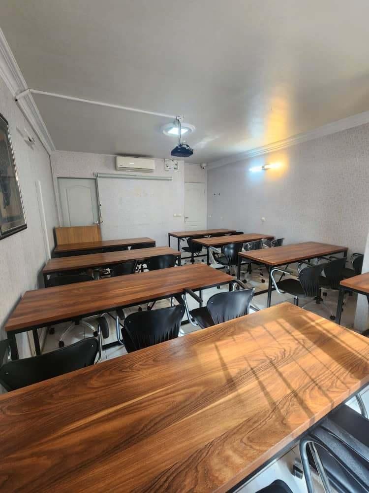 اجاره فضای آموزشی|اجارهٔ کوتاه‌مدت دفتر کار و فضای آموزشی|تهران, بهار|دیوار