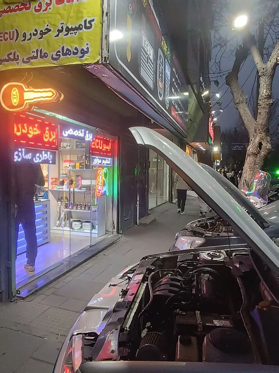 ریموت ، سوییچ کد دارقفل،پمپ شیشه بالابر ، GPS|خدمات موتور و ماشین|تهران, جی|دیوار