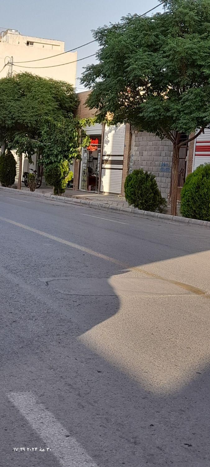 فروش مغازه ۲۵ متری در خیابان رضائیان(۲۴متری اول)|فروش مغازه و غرفه|اصفهان, عطار نیشابوری|دیوار