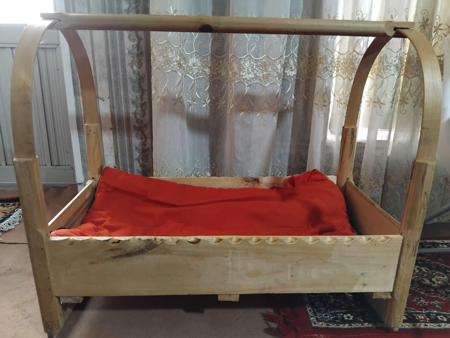 گهواره چوبی|اسباب و اثاث بچه|اردبیل, |دیوار