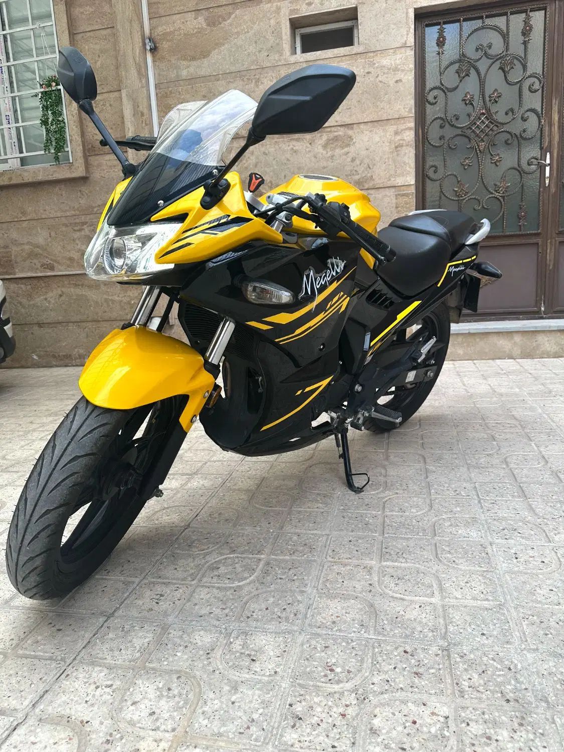 موتور مگلی 200r خشک بدون کارکرد ۴۰۳صفر|موتورسیکلت|کرمانشاه, |دیوار