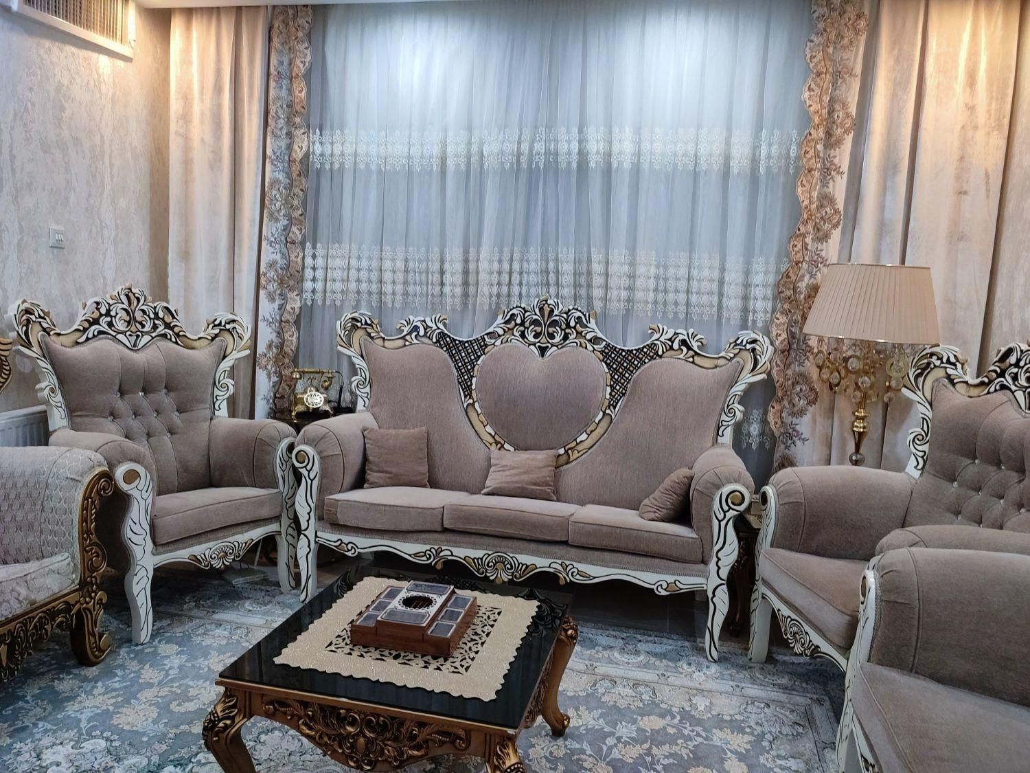 مبل سلطنتی ۷ نفره|مبلمان خانگی و میز عسلی|پرند, |دیوار