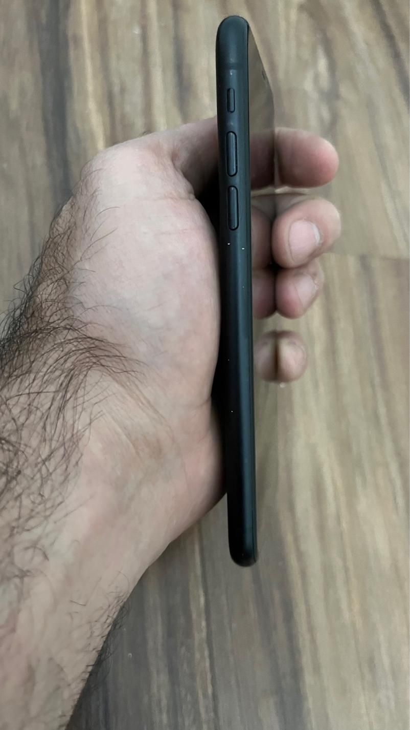 اپل iPhone XR با حافظهٔ ۱۲۸ گیگابایت|موبایل|تهران, امیرآباد|دیوار