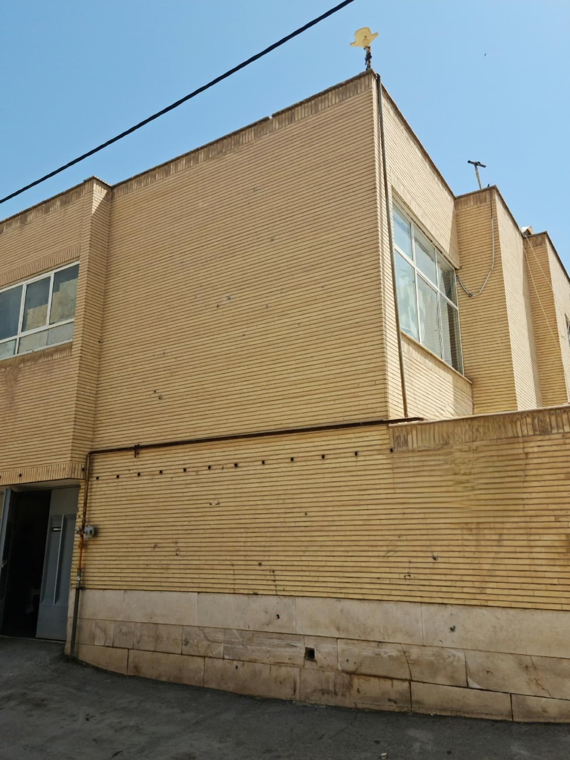 فروش خانه ویلایی زیربنا 250 مترمربع.خ کهندژ|فروش خانه و ویلا|اصفهان, سودان|دیوار