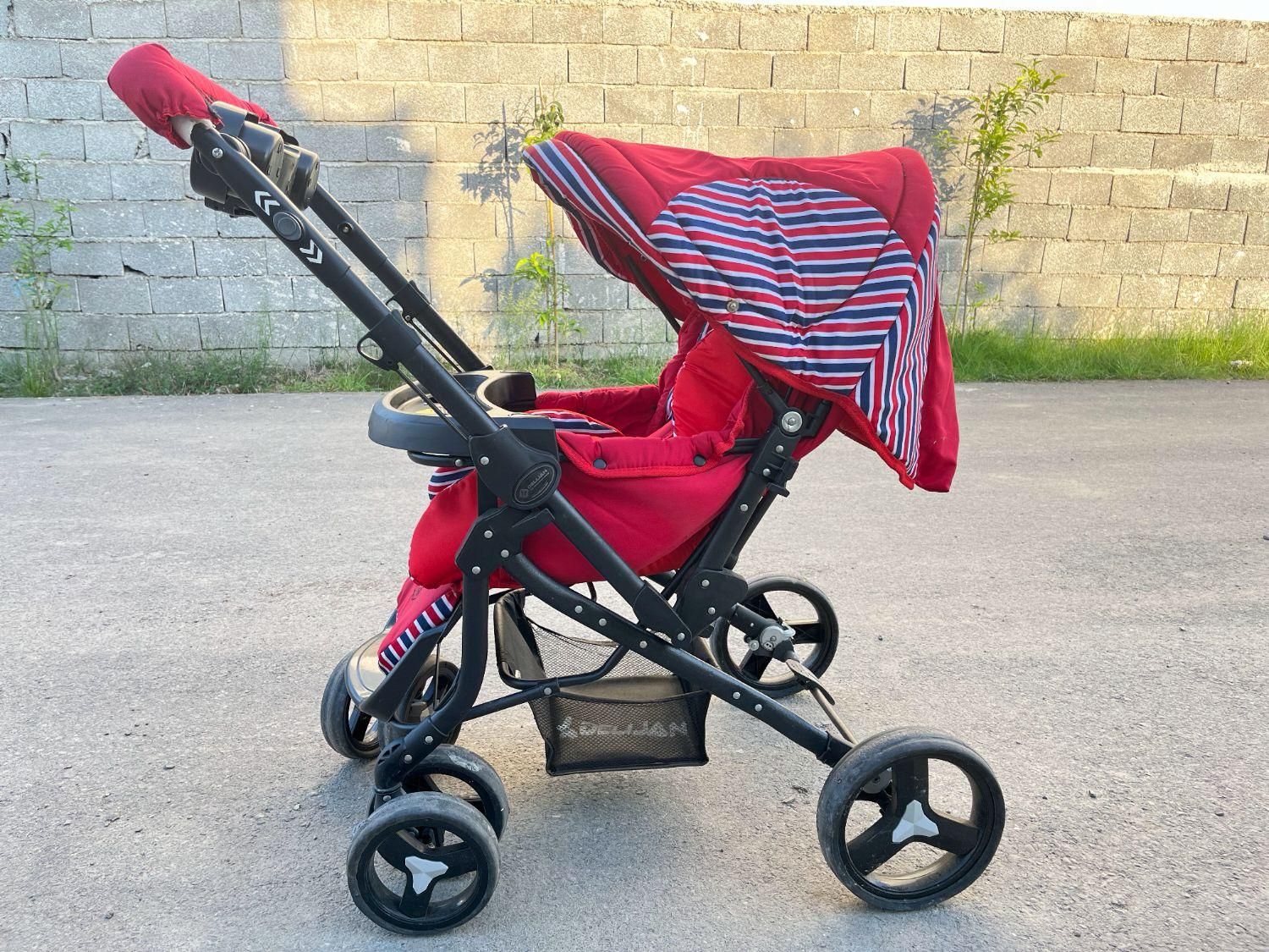 فروش کالسکه بسیار تمیز|کالسکه و لوازم جانبی|تنکابن, |دیوار