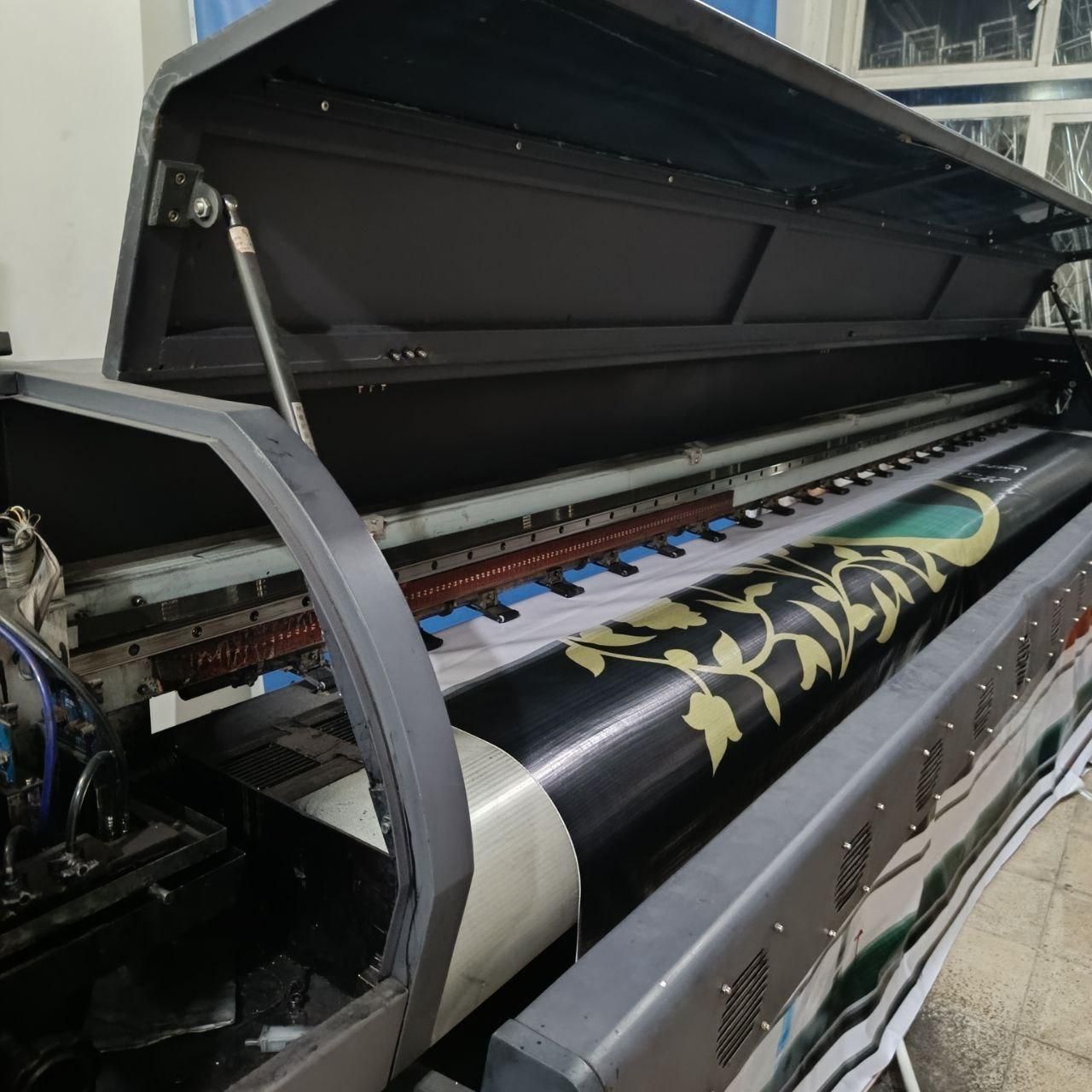 چاپ شبانه روزی بنر فلکس تابلو مش استیکر وینیل کپی|خدمات رایانهای و موبایل|تهران, کوثر|دیوار