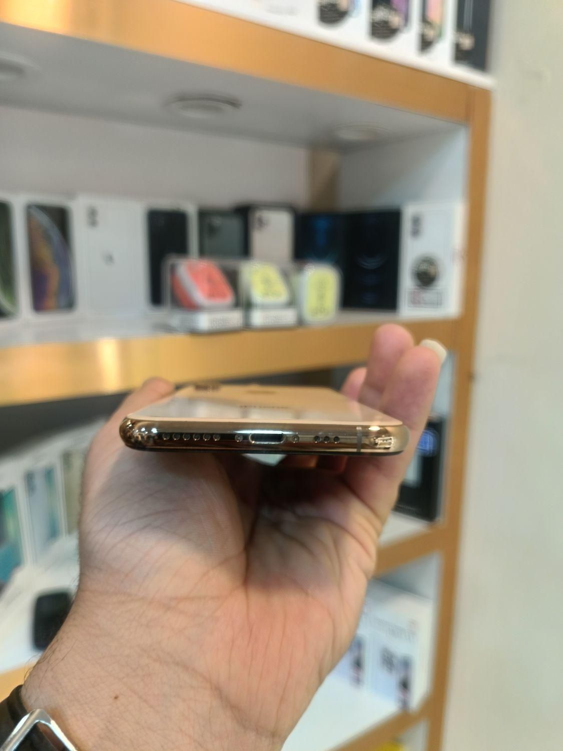 اپل iPhone XS با ضمانت طلا|موبایل|مشهد, احمدآباد|دیوار