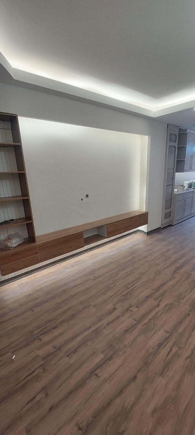 نقاشی ساختمان ونصب کاغذ دیواری ونصب و رنگ کناف|خدمات پیشه و مهارت|قزوین, |دیوار