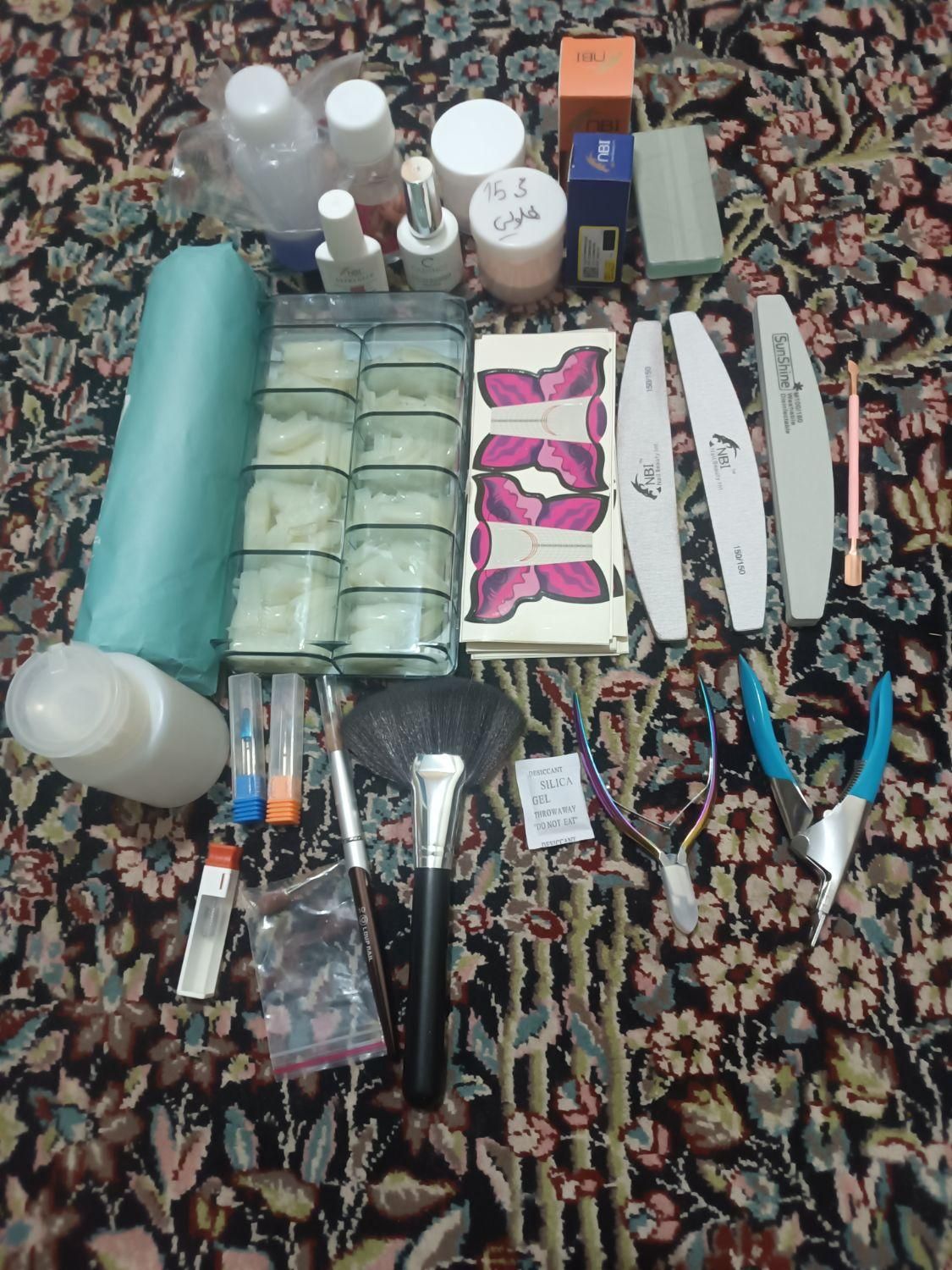 وسایل کاشت ناخن|آرایشی، بهداشتی، درمانی|کرمان, |دیوار