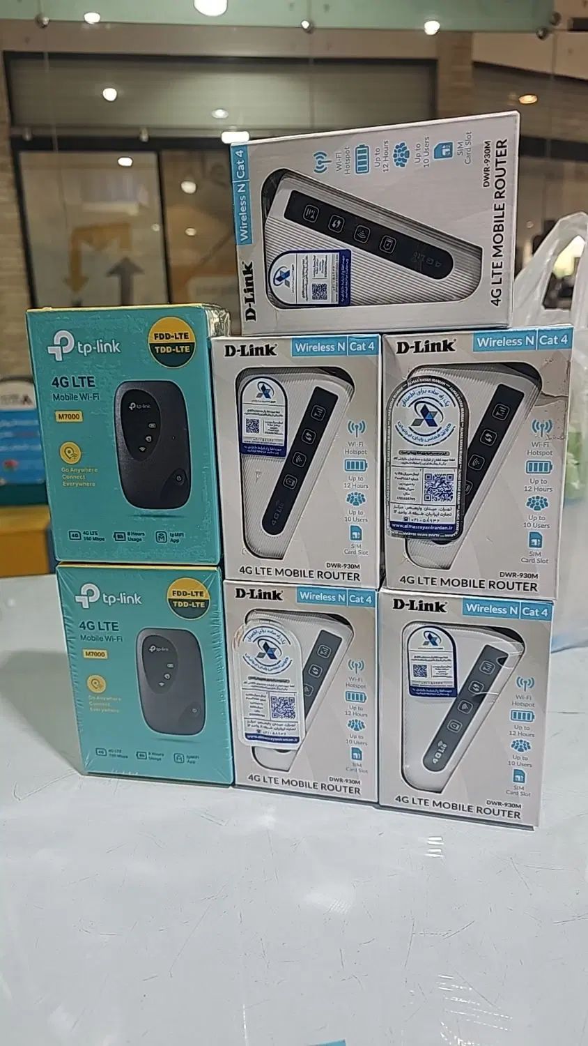 مودم جیبی DLink930M-TPlinkM7000|مودم و تجهیزات شبکه|مشهد, ده دی|دیوار