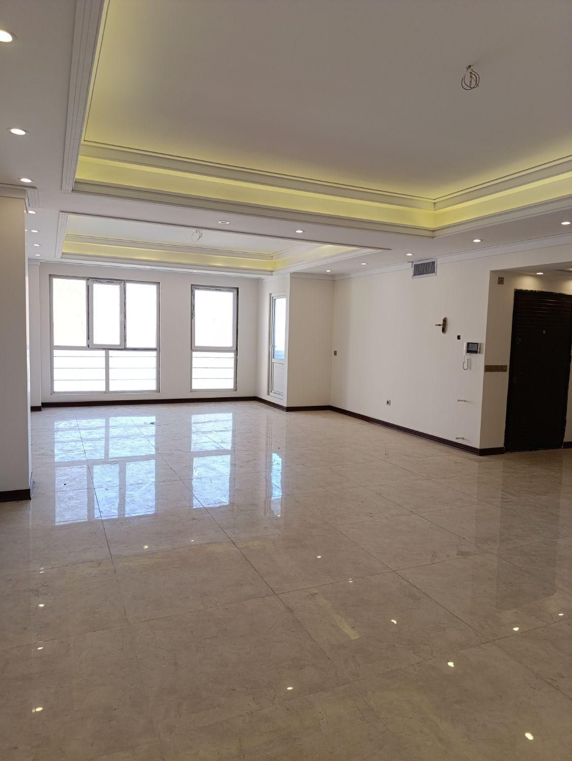 فروش آپارتمان تک واحدی لاله صحرا|فروش آپارتمان|رودهن, |دیوار