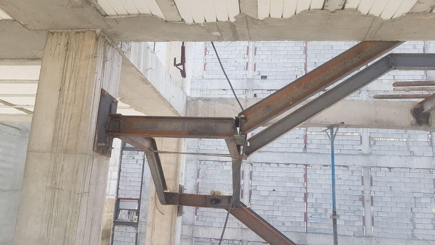 جوشکاراسکلت واجرای راپله وشیروانی|خدمات پیشه و مهارت|کاشان, فاز ۱ ناجی آباد|دیوار