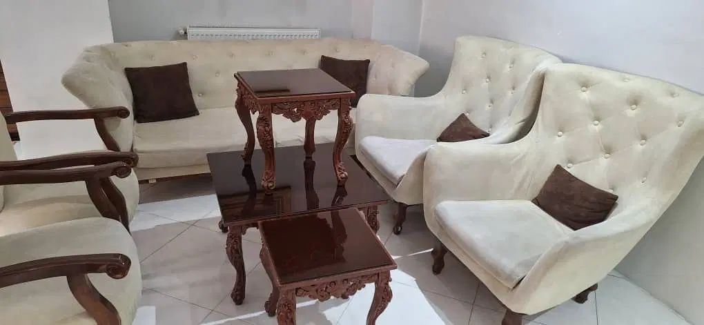 مبل ۷ نفره چستر|مبلمان خانگی و میز عسلی|تهران, شوش (باغ آذری)|دیوار