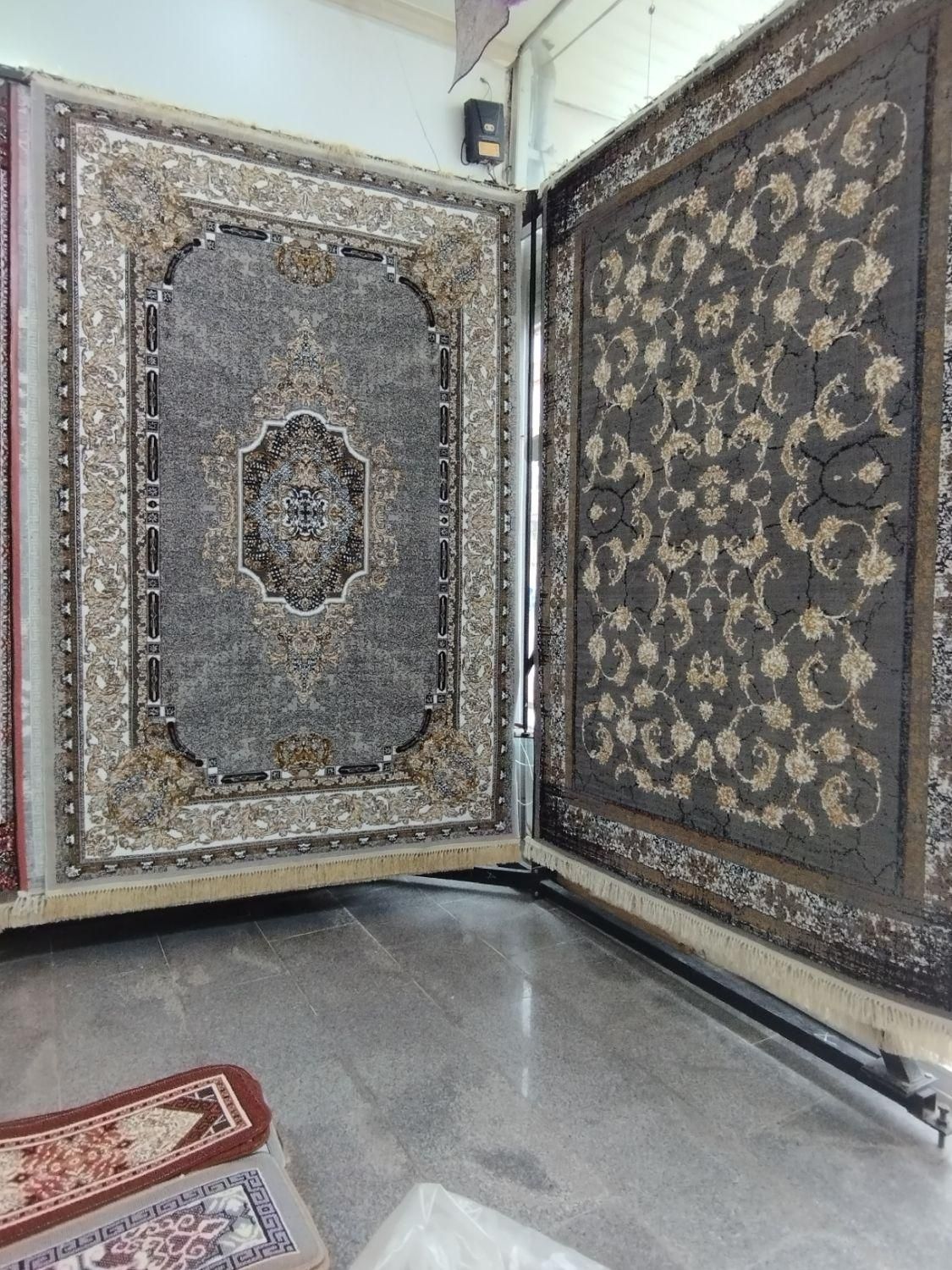 فرش عدسی|فرش|خوی, |دیوار