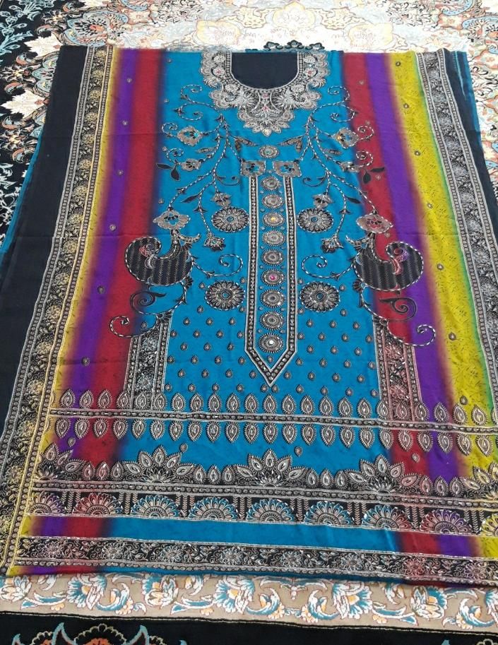 پارچه لباس|لباس|یاسوج, |دیوار