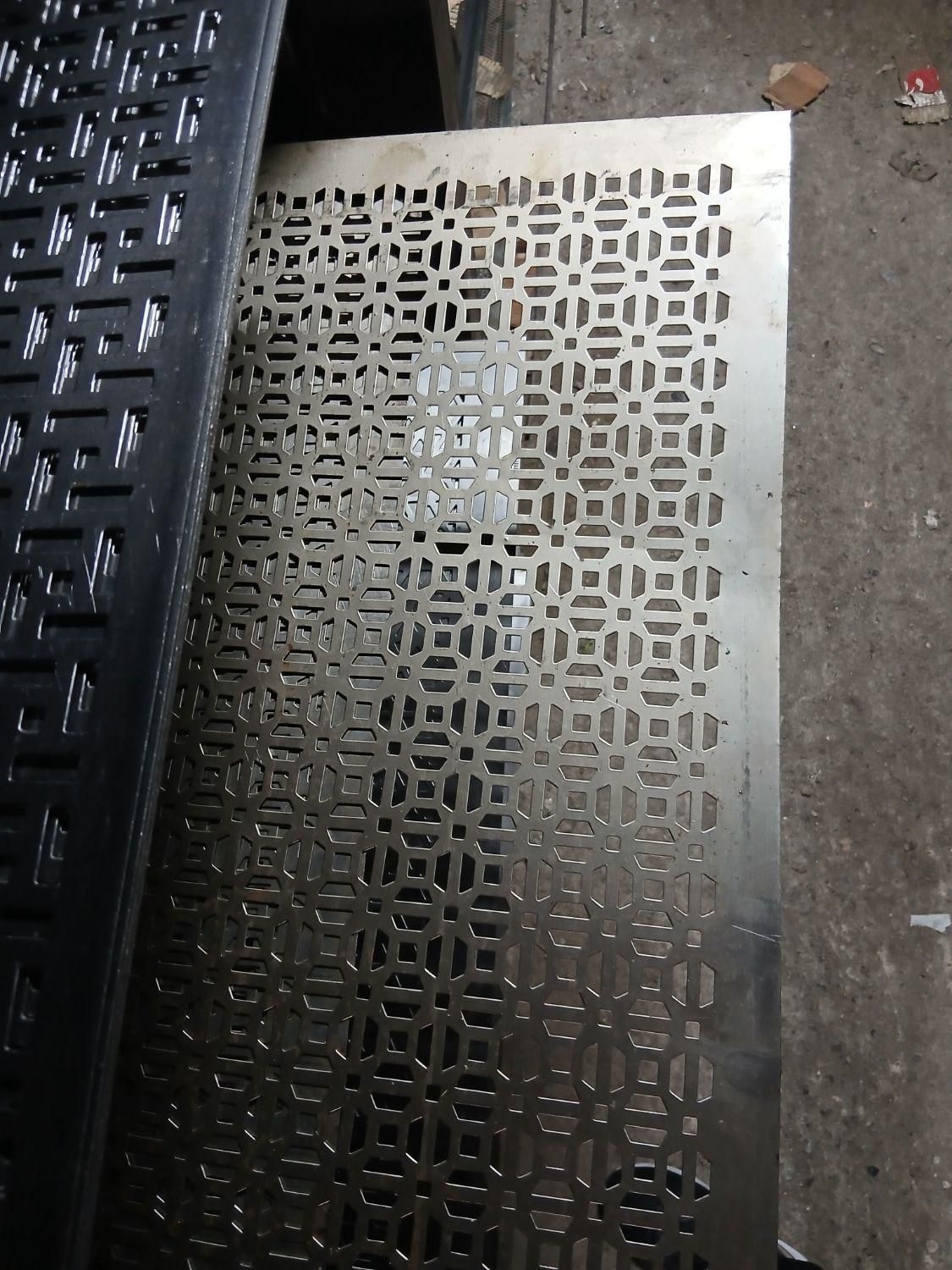 ورق پانچ(مشبک)، دایره و طرحدار سیاه و گالوانیزه|عمده‌فروشی|مشهد, خین عرب|دیوار
