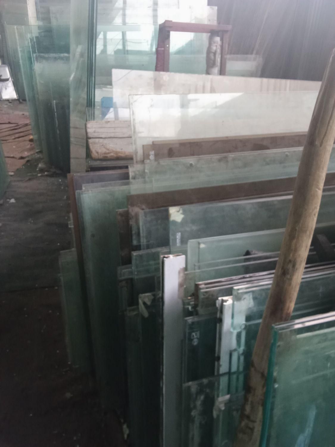 خریدفروش و خرید شیشه سکوریت|عمده‌فروشی|تهران, پاسداران|دیوار