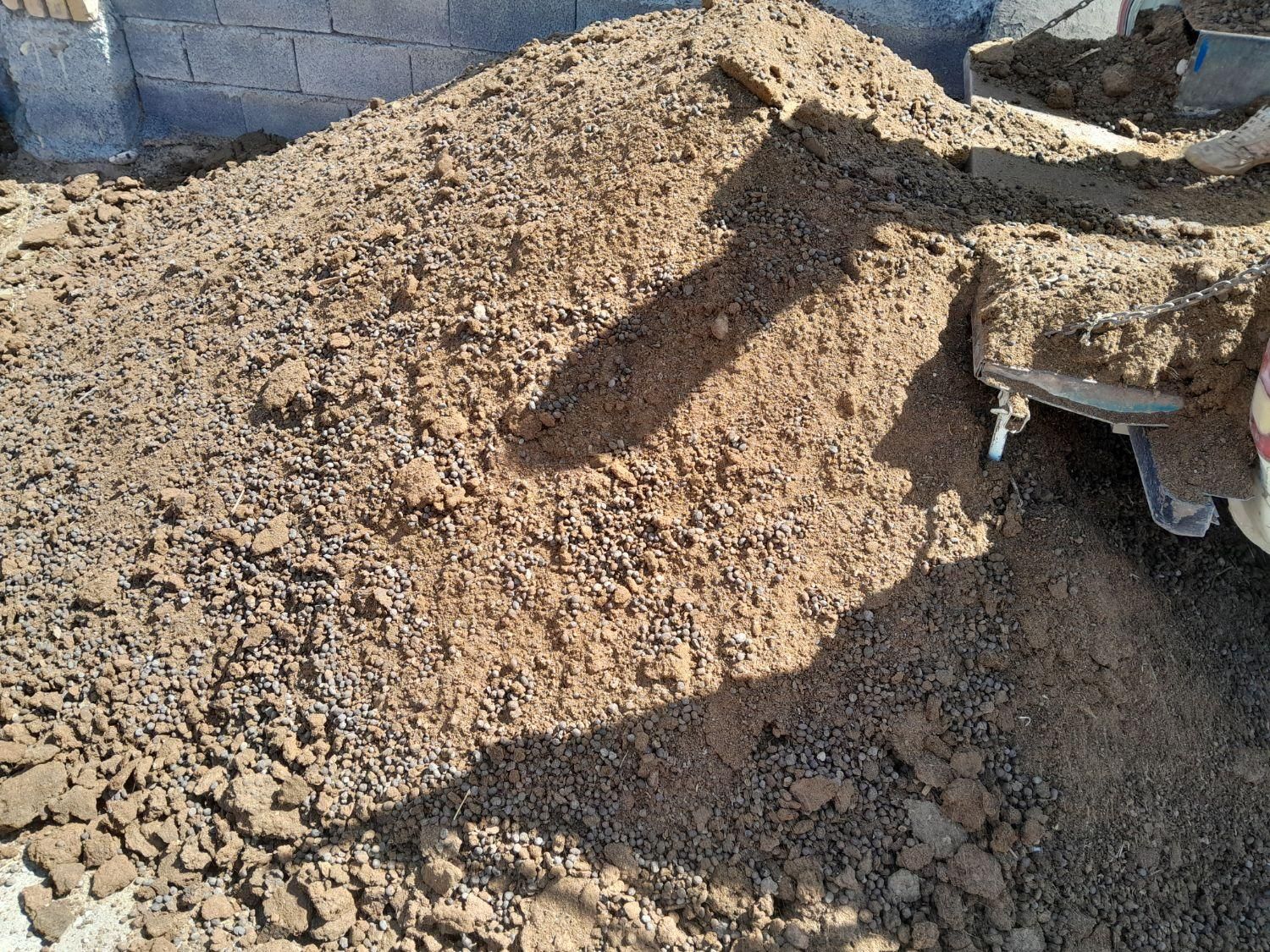 کود حیوانی گاوی و گوسفندی خالص|خدمات باغبانی و درختکاری|اراک, |دیوار