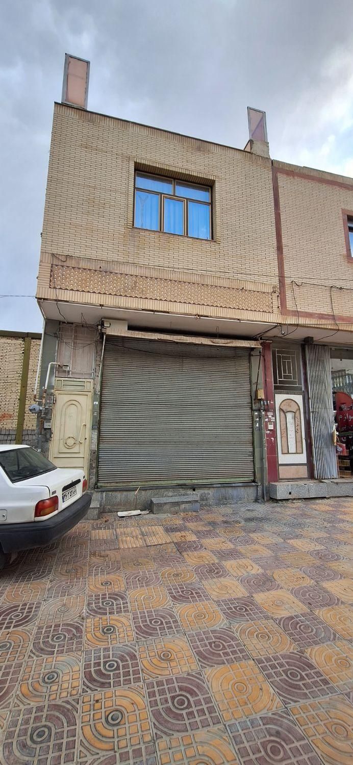 تجاری مسکونی بر پارک آزادگان فاز۱|فروش مغازه و غرفه|نجفآباد, فاز ۱ شهرک آزادگان|دیوار