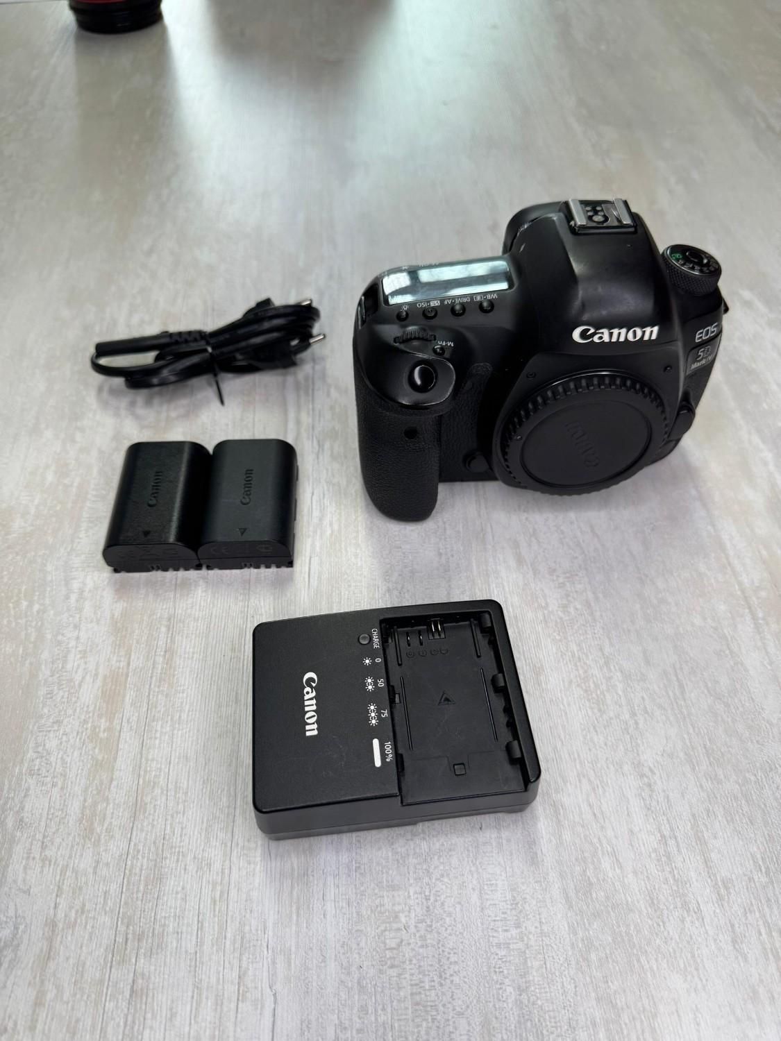 دوربین Canon 5D Mark IV به همراه لنز 24/105|دوربین عکاسی و فیلم‌برداری|تهران, بهجت‌آباد|دیوار