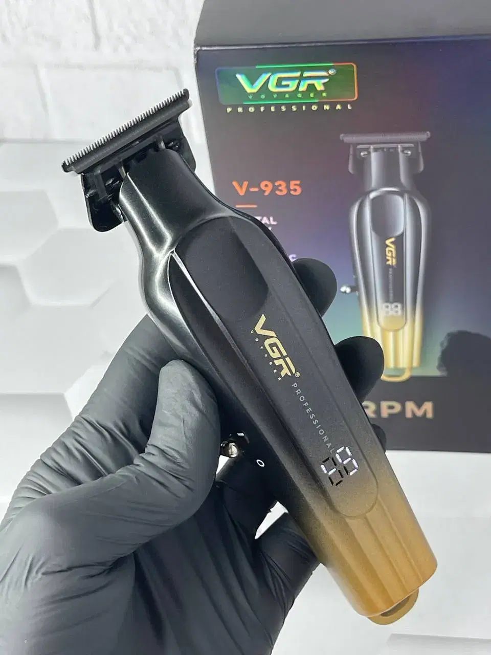 ماشین اصلاح حرفه‌ای وی جی آر V-935 فروشگاه آرمان|حراج|اصفهان, امامزاده اسماعیل|دیوار