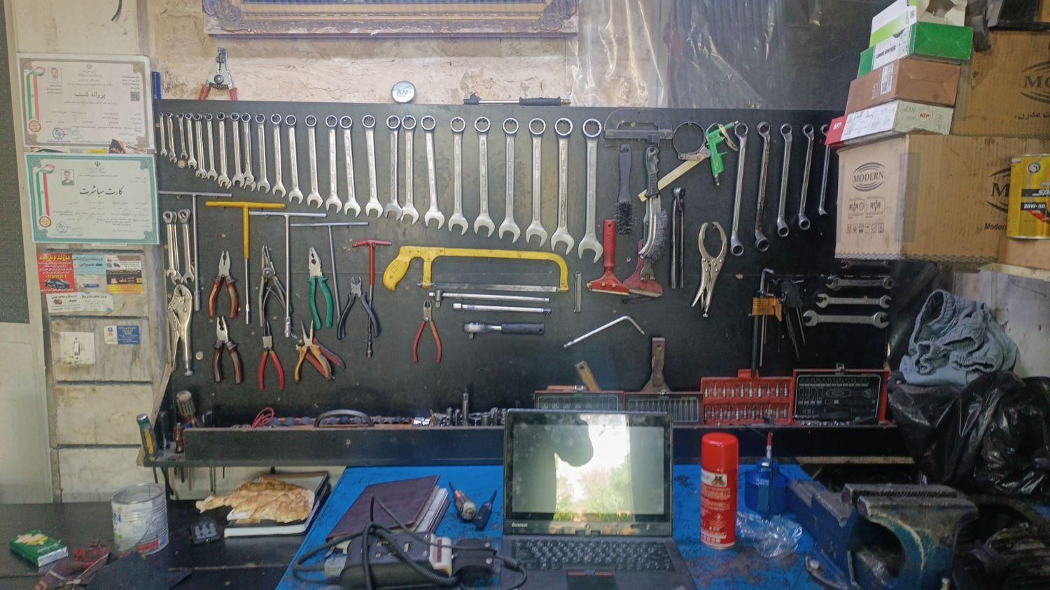 امدادخودرومکانیکوباطریسازسیارتماموقت|خدمات موتور و ماشین|کرج, حصارک بالا|دیوار