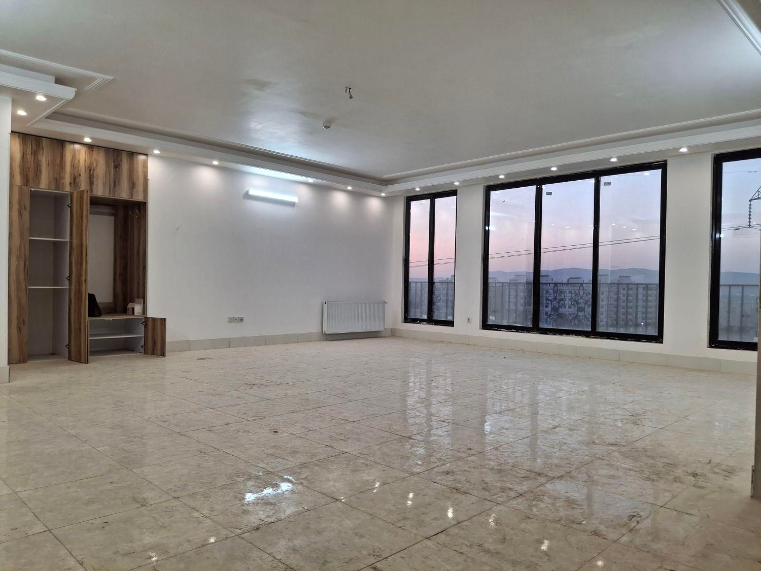عمارت ۴خواب کلیدنخورده دونبش برخیابان لوکس|فروش آپارتمان|قم, پردیسان|دیوار