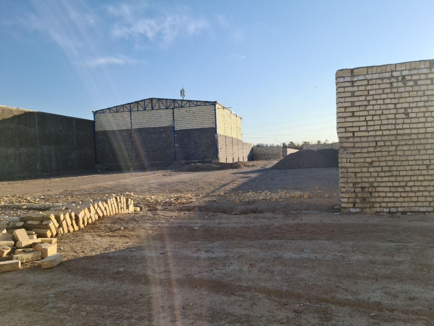 زمین سوله و کارگاه اتوبان فرودگاه با سند و دیوار|فروش دفتر صنعتی، کشاورزی، تجاری|اصفهان, اندوان|دیوار