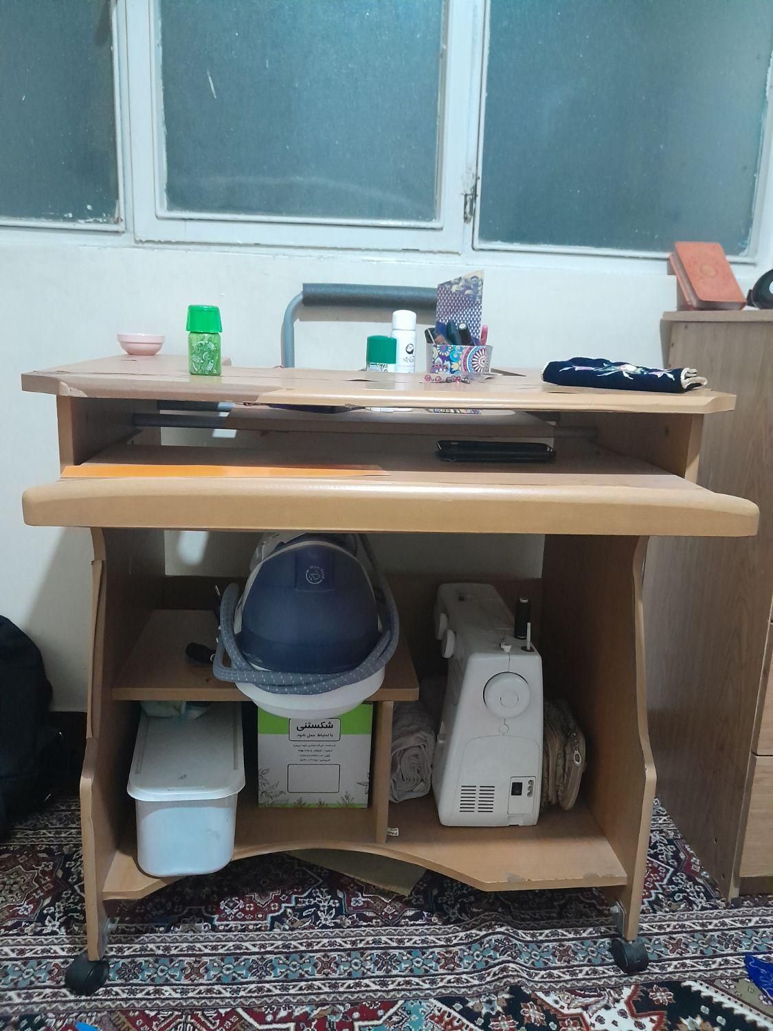 میز کامپیوتر محکم جمع وجور وجادار|میز تحریر و کامپیوتر|تهران, بریانک|دیوار