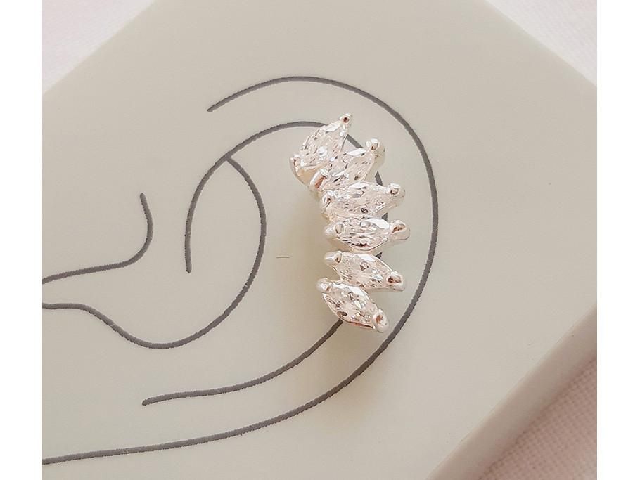 پرسینگ گوش نقره نگینی سفید|بدلیجات|خرمآباد, |دیوار