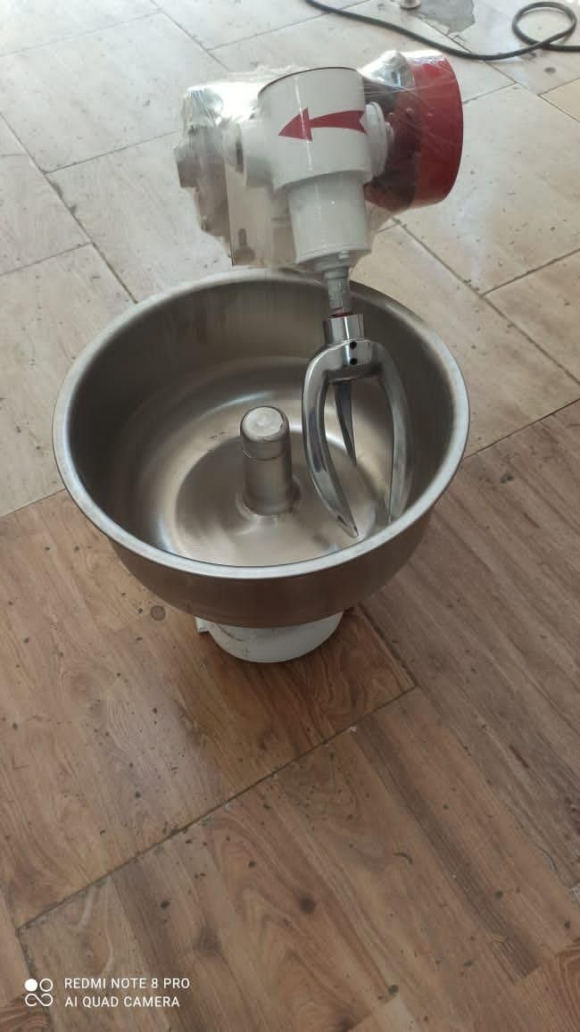 همزن ارد وخمیرگیر قصرسوگا|خردکن، آسیاب، غذاساز|مشهد, هنرور|دیوار