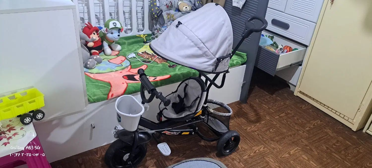 سه چرخه|اسباببازی بچه|اراک, |دیوار