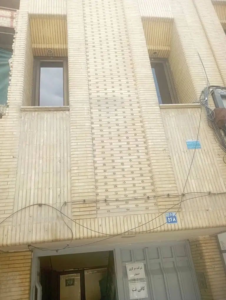 اجاره مغازه ۳۴ متری در خ جی|اجارهٔ مغازه و غرفه|اصفهان, پروین|دیوار