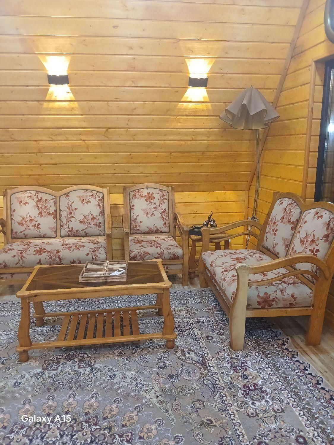 کلبه سوئیسی|اجارهٔ کوتاه‌مدت آپارتمان و سوئیت|کیاشهر, |دیوار