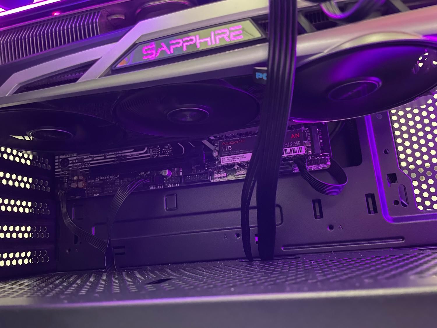 کارت گرافیک RX6800xt 16GB sapphire گیمینگ رندر|قطعات و لوازم جانبی رایانه|بوکان, |دیوار