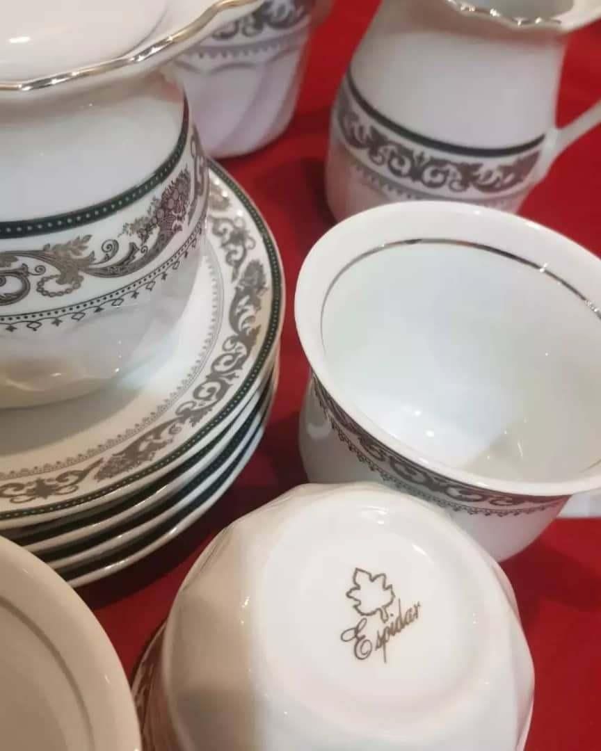 سرویس چایخوری چینی قدیمی سپیدار|ظروف سرو و پذیرایی|تهران, دکتر هوشیار|دیوار