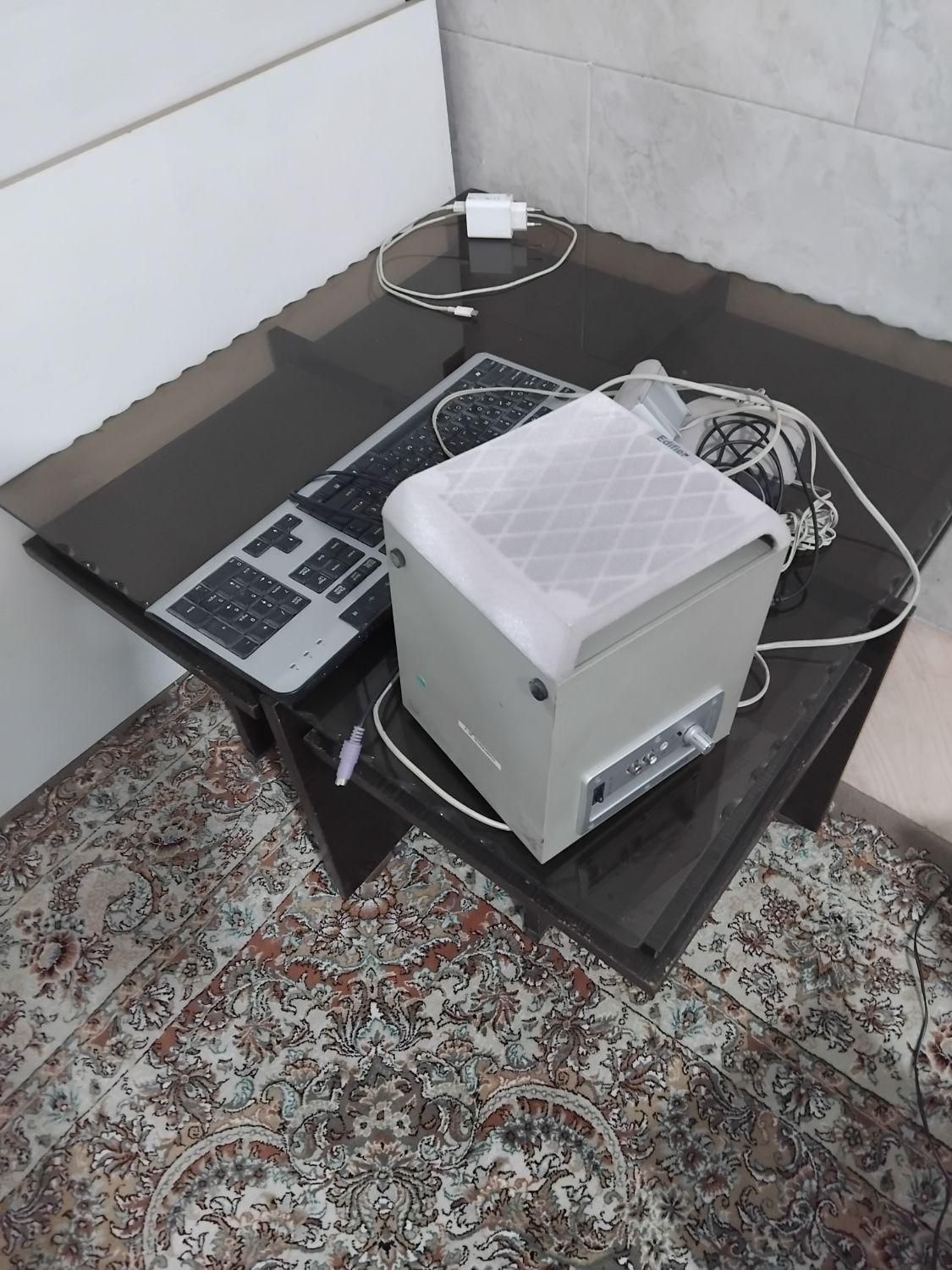 فروش کامپیوتر ودستگاه سی دی تصویری ایوا قدیمی|رایانه رومیزی|قرچک, |دیوار