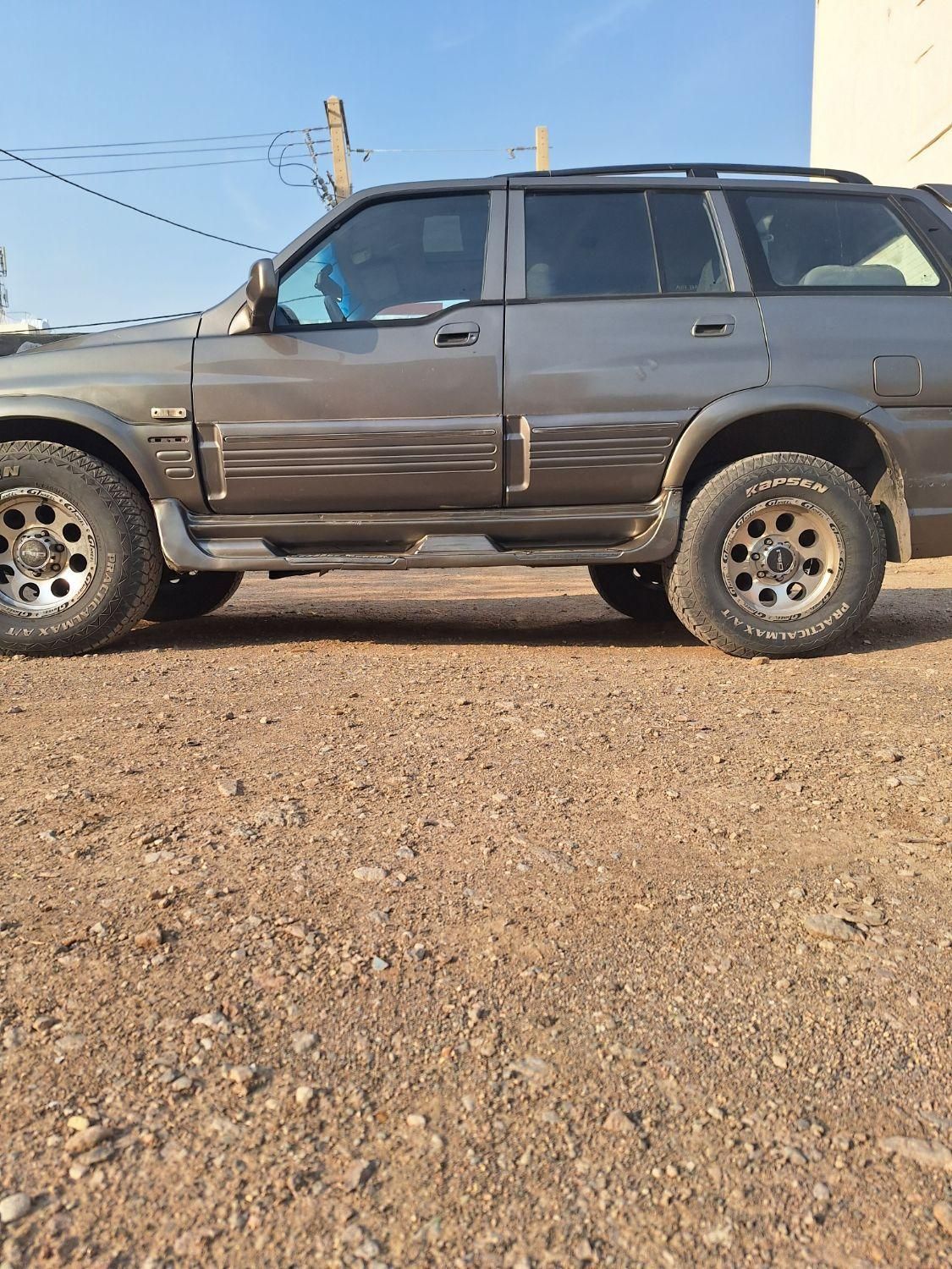 سانگ یانگ موسو 3200cc اتوماتیک، مدل ۲۰۰۴|خودرو سواری و وانت|اصفهان, خانه اصفهان|دیوار