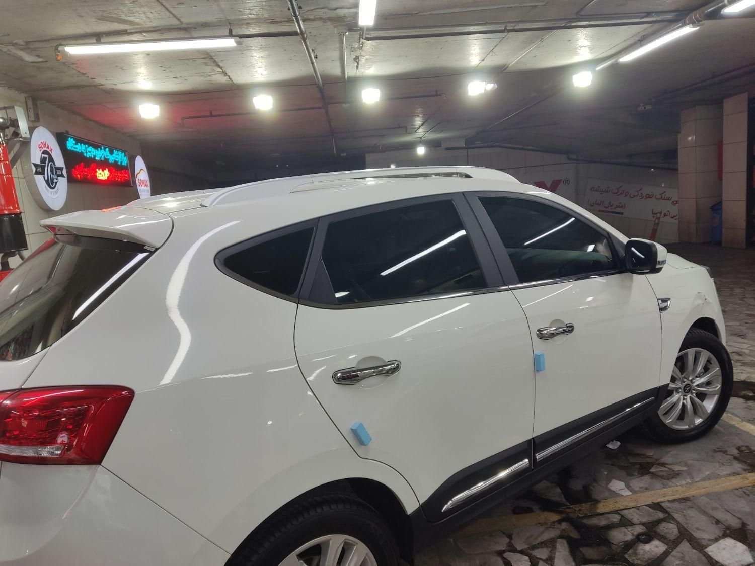 شیشه دودی ضد خش در محل(سیار)|خدمات موتور و ماشین|همدان, |دیوار