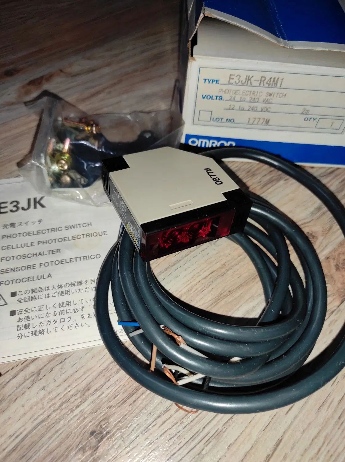 سنسور نوری E3JK-R4M1|قطعات یدکی و لوازم جانبی|اصفهان, وحید|دیوار