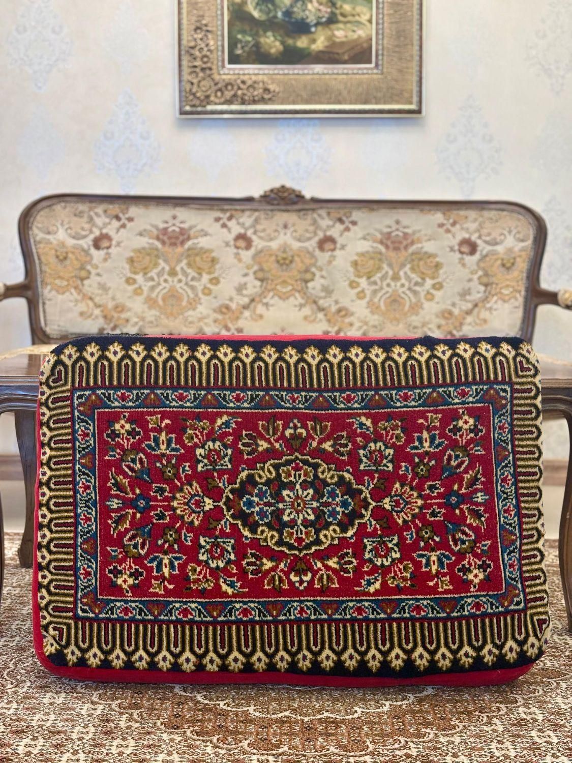 یک جفت پشتی خوش رنگ و خوش طرح|پشتی|تبریز, |دیوار