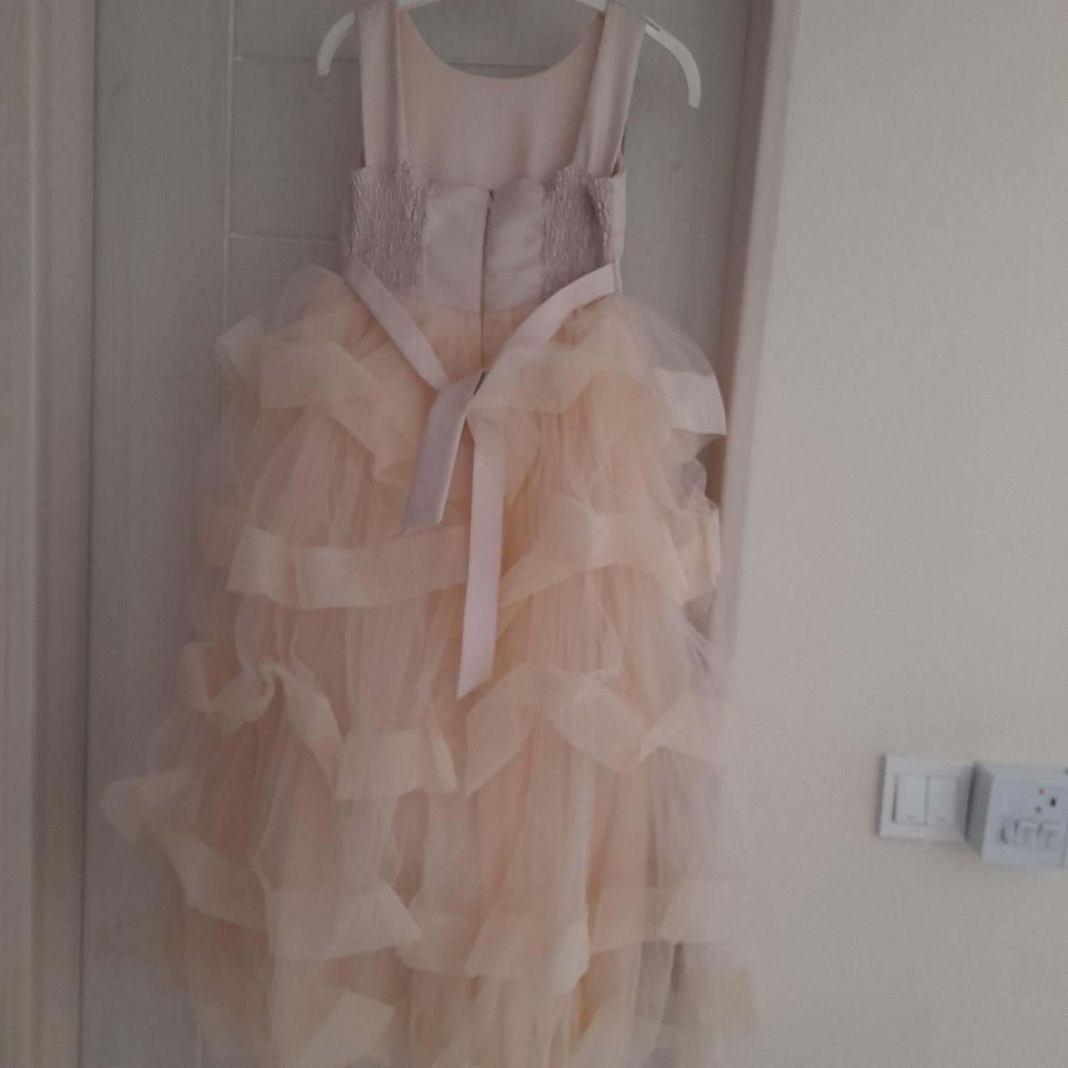 لباس عروس|کفش و لباس بچه|اراک, |دیوار