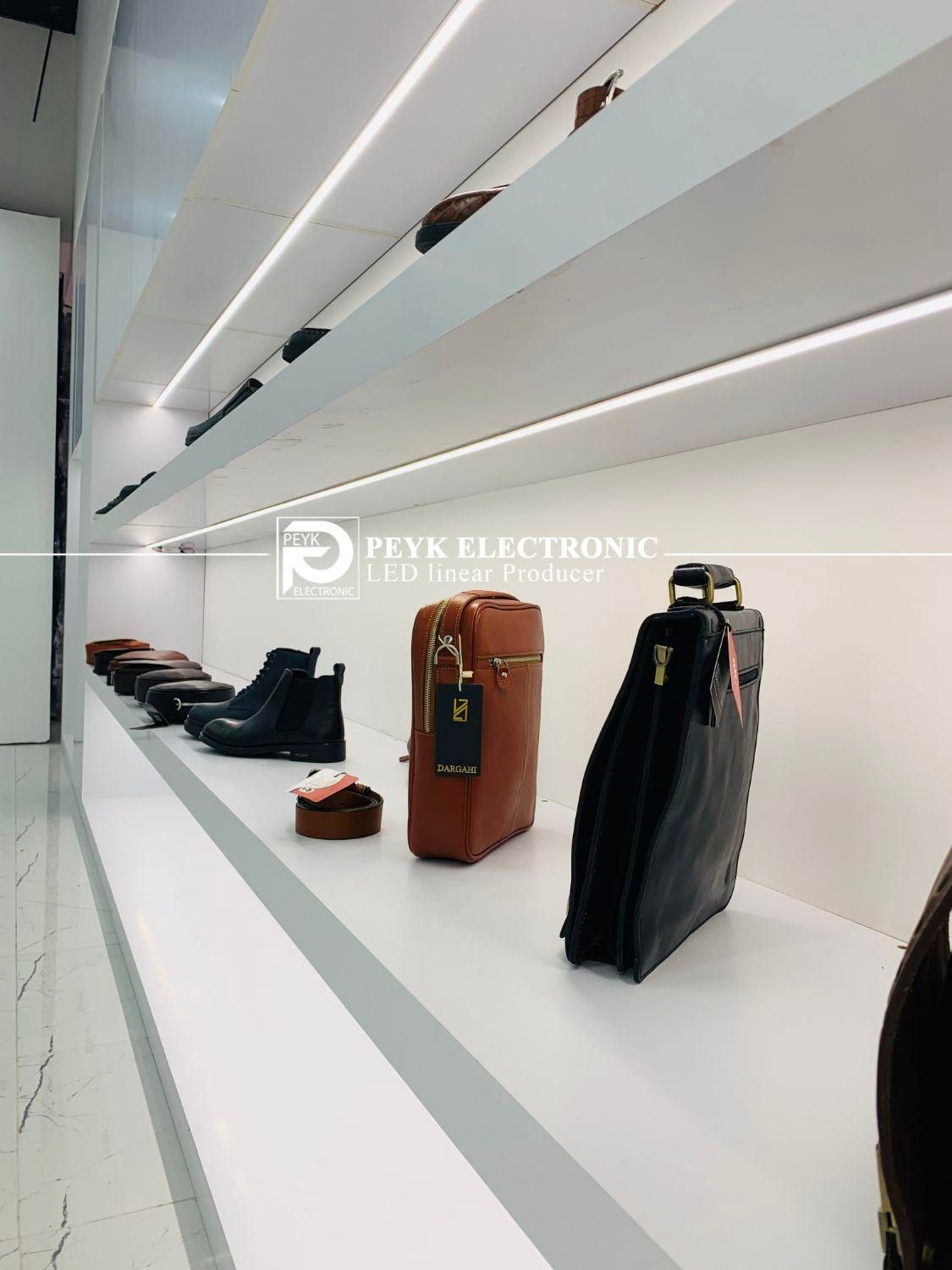 تولید انواع چراغ لاینر ال ای دی (توکار،روکار،آویز)|لامپ و چراغ|اصفهان, طامه|دیوار