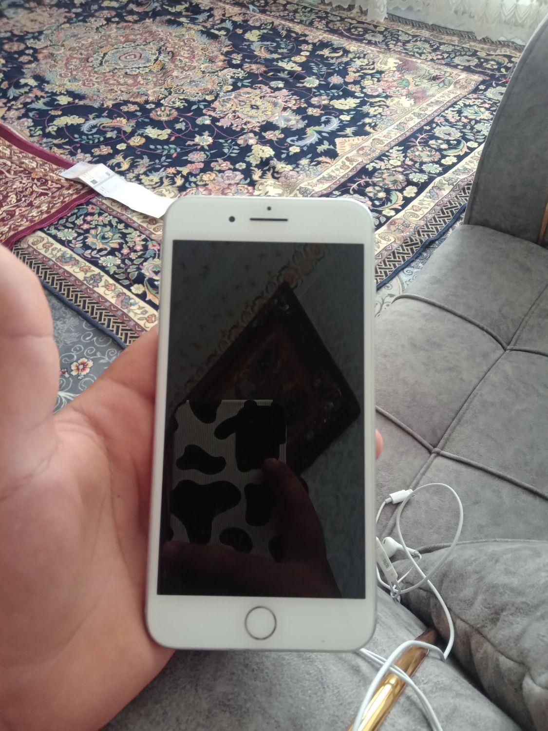 اپل iPhone 8 Plus با حافظهٔ ۲۵۶ گیگابایت|موبایل|تبریز, |دیوار