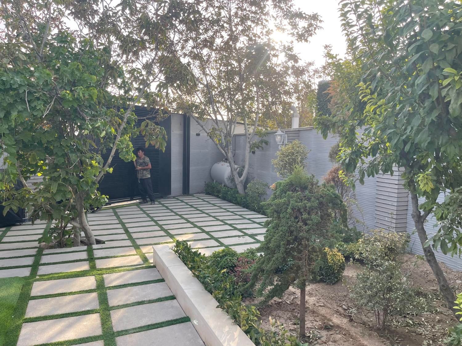 ۲۰۰ متر نقلی ، مدرن » با آقای ویلا صاحب ویلا شوید|فروش خانه و ویلا|ماهدشت, |دیوار