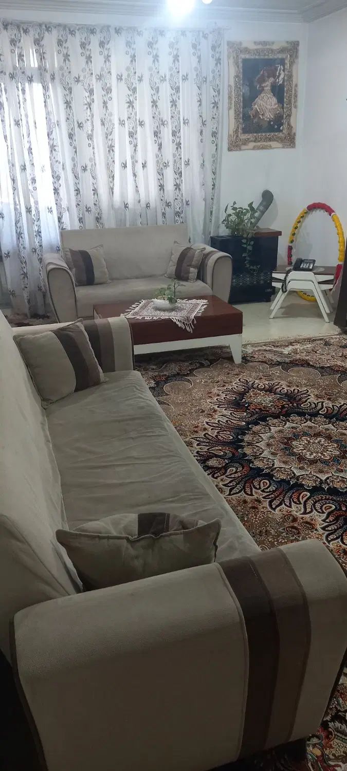 به دلیل مهاجرت وسایل بفروش میرسد فروش فوری|یخچال و فریزر|بندر انزلی, چهارفریضه|دیوار